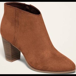 Women’s Zip-Up Booties